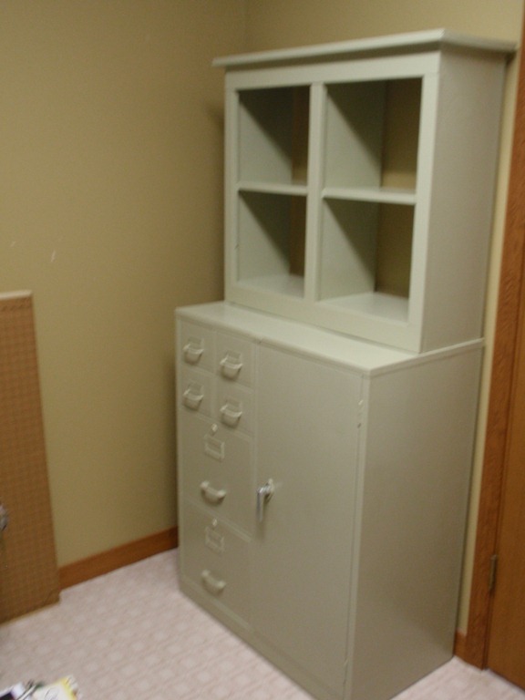[Filing cabinet and slelf[5].jpg]