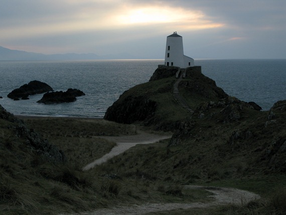 llandwyn lighthouse