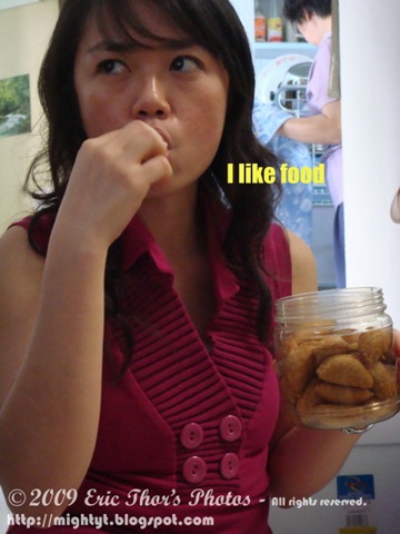 [DSC03765 640 x 640[3].jpg]