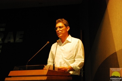 [lancamento c.fest9[3].jpg]