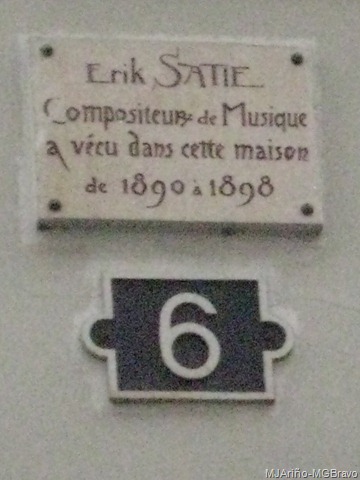 [PARIS 2010-b 582[2].jpg]