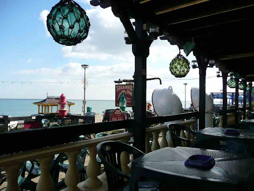 Steamer Inn