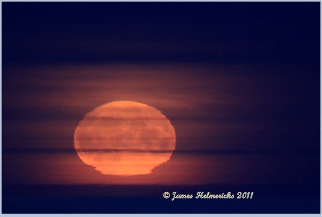 [SuperMoonmiragesetting_69883.jpg]