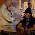 pict3569.jpg, William Sandoval au micro de Didier Mélon., William Sandoval en session acoustique
