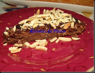 Bolo de chocolate e amêndoas fatia Bolo de chocolate e amêndoas fatia