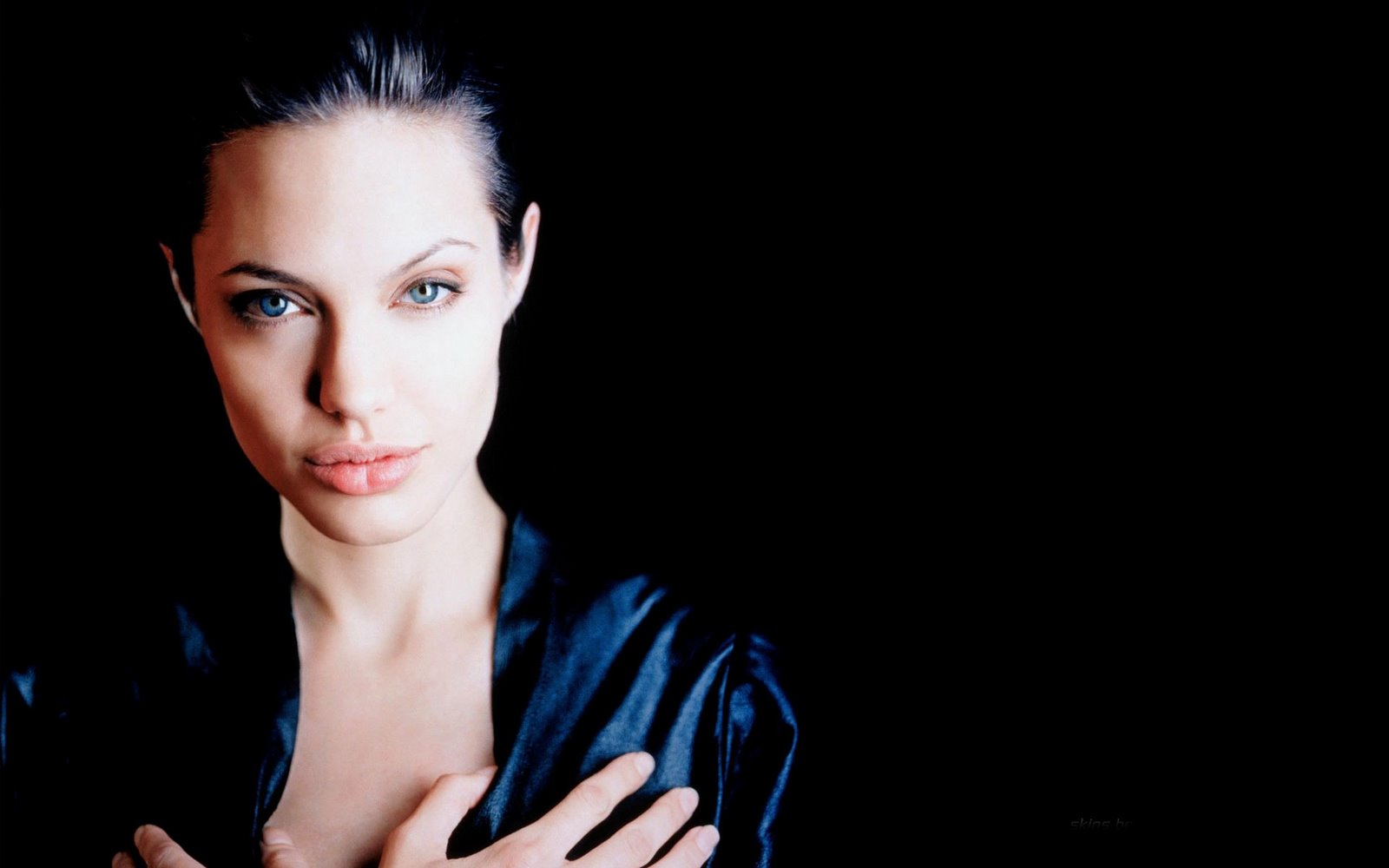 [1920x1200 Angelina Jolie 1920x1200 13 Widescreen Wallpaper[2].jpg]