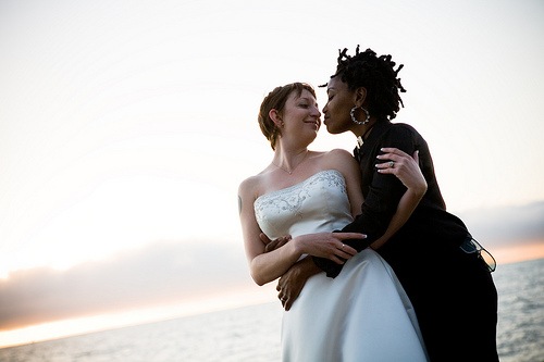 [gaywedding34.jpg]