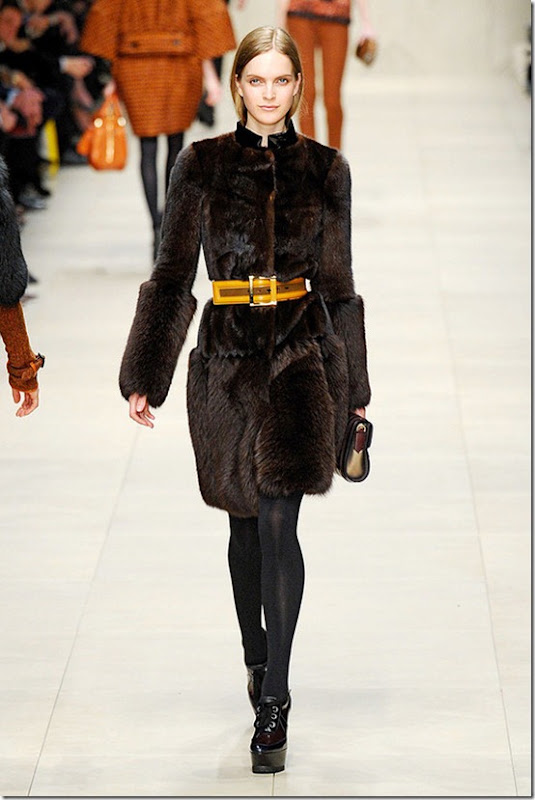 L_BurberryProrsum_F2011_8