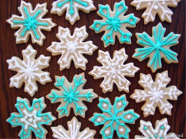 [snow flake cookies2[24].jpg]