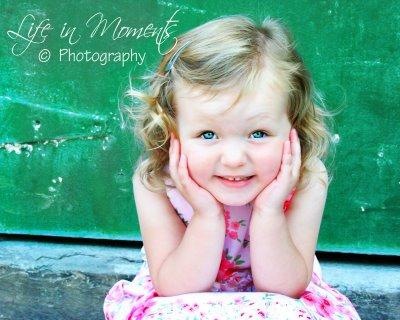 [256-lifeinmoments[2].jpg]