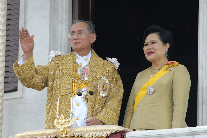 รูปภาพ พระบรมฉายาลักษณ์ ราชินีของปวงชนชาวไทย สมเด็จพระนางเจ้าสิริกิติ์ พระบรมราชินีนาถ
