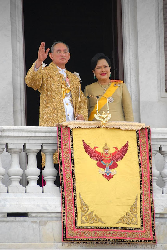 รูปภาพ พระบรมฉายาลักษณ์ ราชินีของปวงชนชาวไทย สมเด็จพระนางเจ้าสิริกิติ์ พระบรมราชินีนาถ