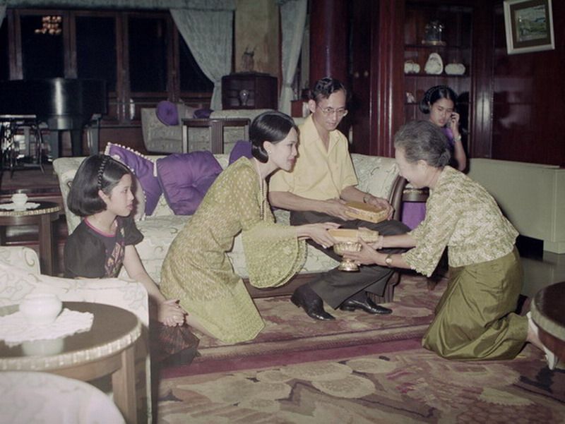 รูปภาพ รูปราชินี รูปวันแม่ 12 สิงหาคม ชาวไทยสรรเสริญพระบารมี รูปพระราชินี พระบรมราชินีนาถ