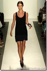Rosie Huntington-Whiteley Runway fashion Show (6)