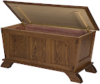 Baroque Cedar Chest in Mahogany Oak