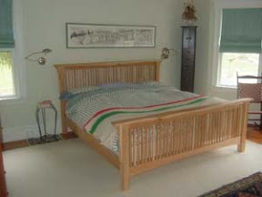 hickory Amish bed