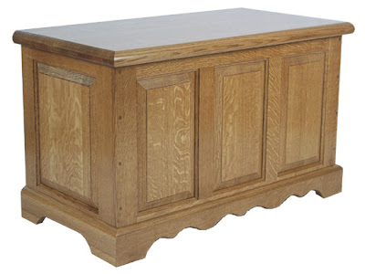 Hope Chest, Quarter Sawn Oak Hardwood, Rustic Finish