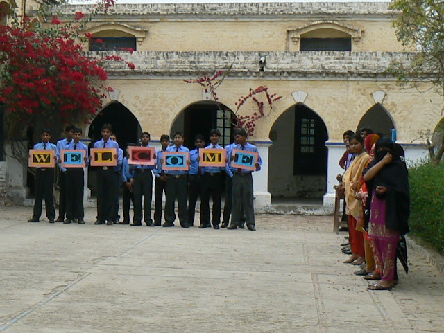 A warm welcome from the Christian Boy's High School in Martinpur.