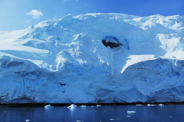 [Neko Harbor Glacier[3].jpg]
