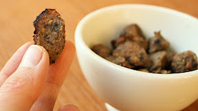 Mini bouchées au tempeh et soja noir