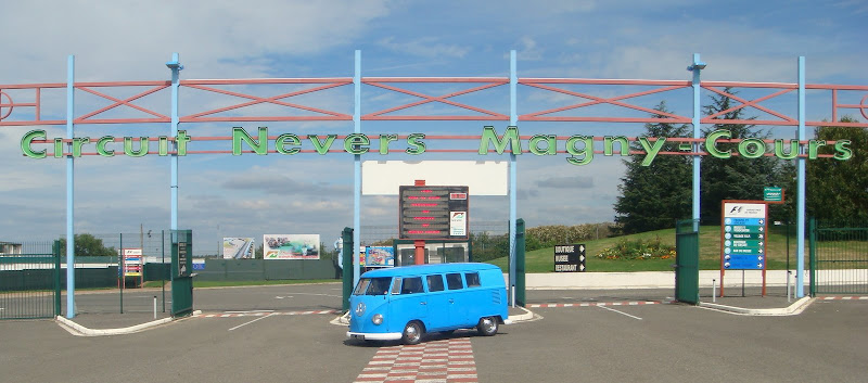 VW France - On route to Viaduct - Magney Cours