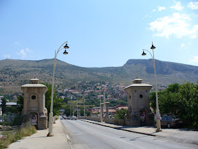 Pohled na východní (muslimskou) část Mostaru