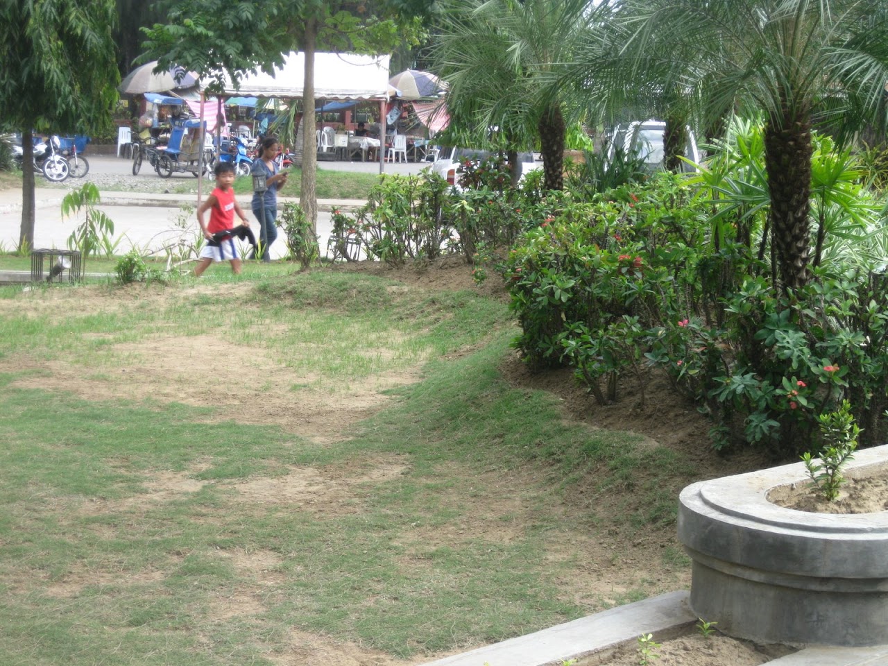 [Danao-City-Hall-and-Plaza-35.JPG]
