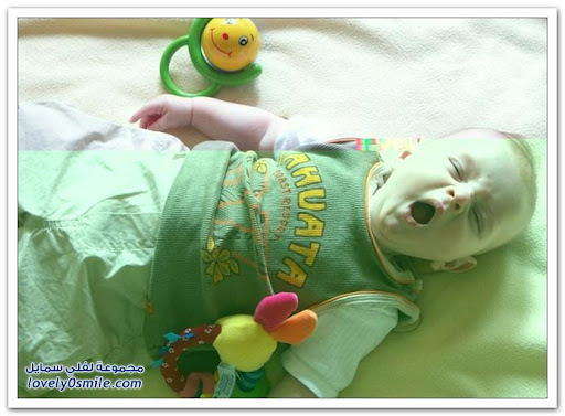 Cute babies with their funniest yawn Cute babies with their funniest yawn