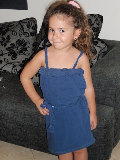recycling ideas: sewing dress for a little girl