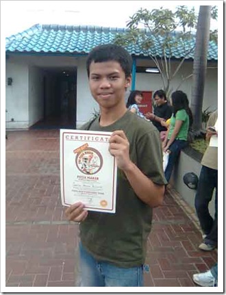 septian-dapet-sertifikat,pizza-maker-fujianto septian-dapet-sertifikat,pizza-maker-fujianto
