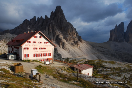 Il Rifugio Locatelli e Tre cime del Lavaredo