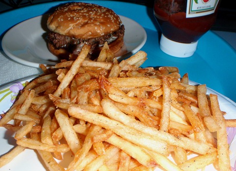[McD's Fries and Fresh Burger20100906_21[5].jpg]