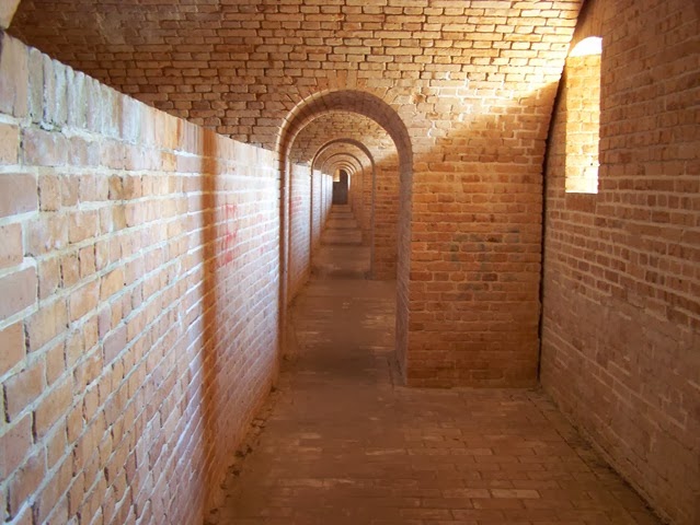 [100_59643.jpg]