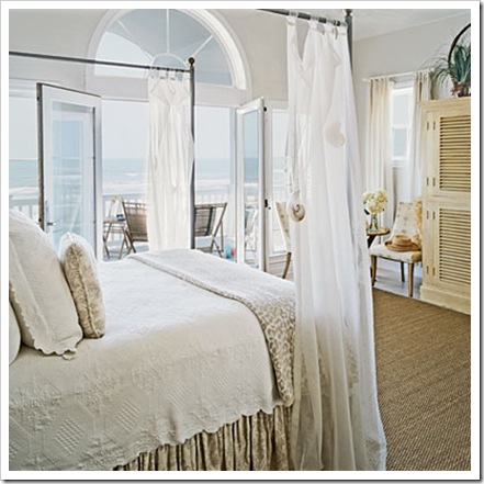 beachy-bedrooms-seashell-curtain-l