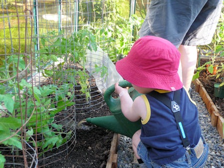 [LittleGardener2[2].jpg]