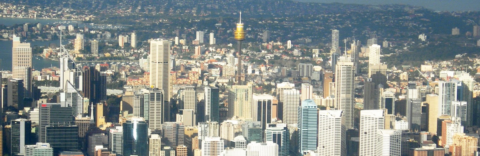 [goldcentrepointcrop[2].jpg]