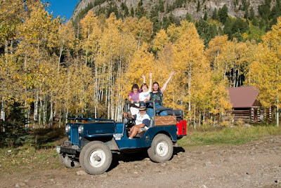 photo gals in jeep
