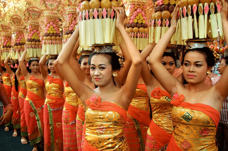 bali_art_festival_07.gif