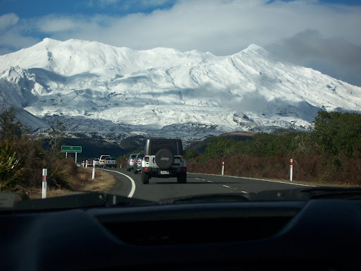 ruapehu volcano ski resort