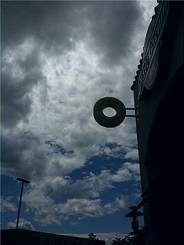 [donut in the sky[28].jpg]