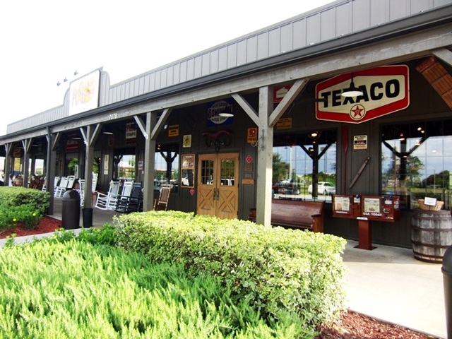 [Cracker Barrel1[4].jpg]
