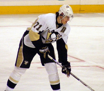 http://lh6.ggpht.com/_fw7iF68JR8k/TTDH3MY1GJI/AAAAAAABioY/xOO626TQdow/evgeni-malkin1.jpg
