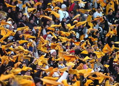 http://lh6.ggpht.com/_fw7iF68JR8k/TTQ5Kn4bEAI/AAAAAAABixk/OnUm6uL9f_E/terrible-towel.jpg