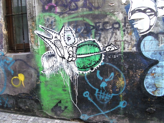 [brussels-streetart-faucon-01[4].jpg]