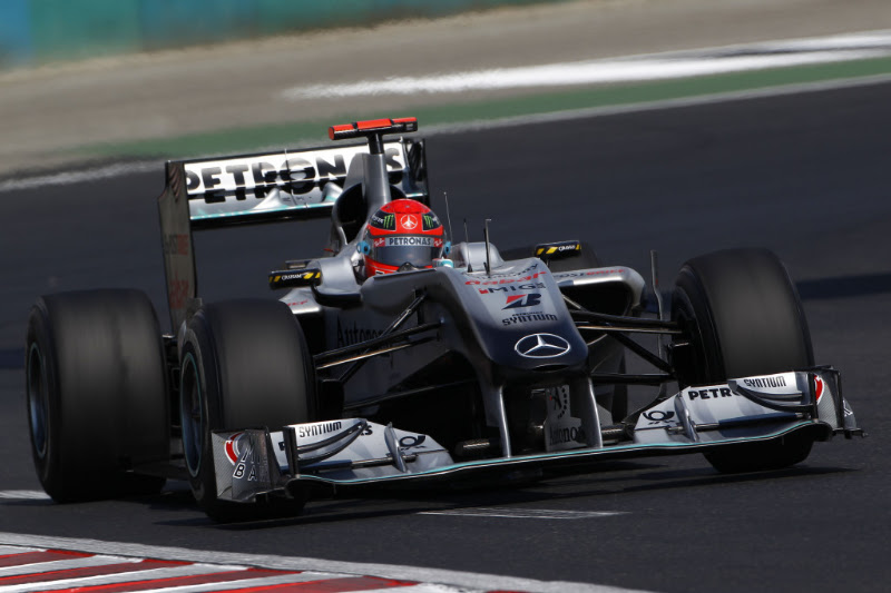 schumacher-points-finger-at-mercedes-car-for-2010-struggle-23473_1.jpg