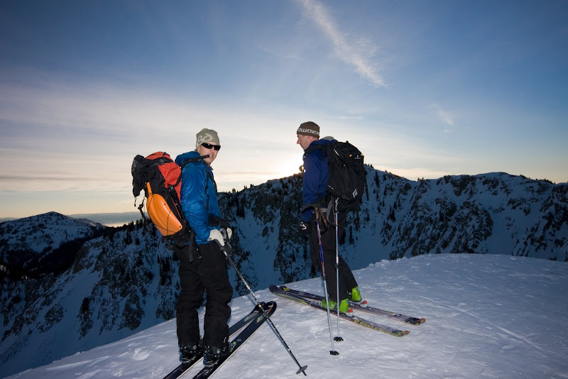 IMAGE: http://lh6.ggpht.com/_g1eUpE8zkKU/S1DT1kXXtMI/AAAAAAAADxk/b6uF1dBRSXA/s800/2010-1-15%20Wolverine%20Tour-3.jpg