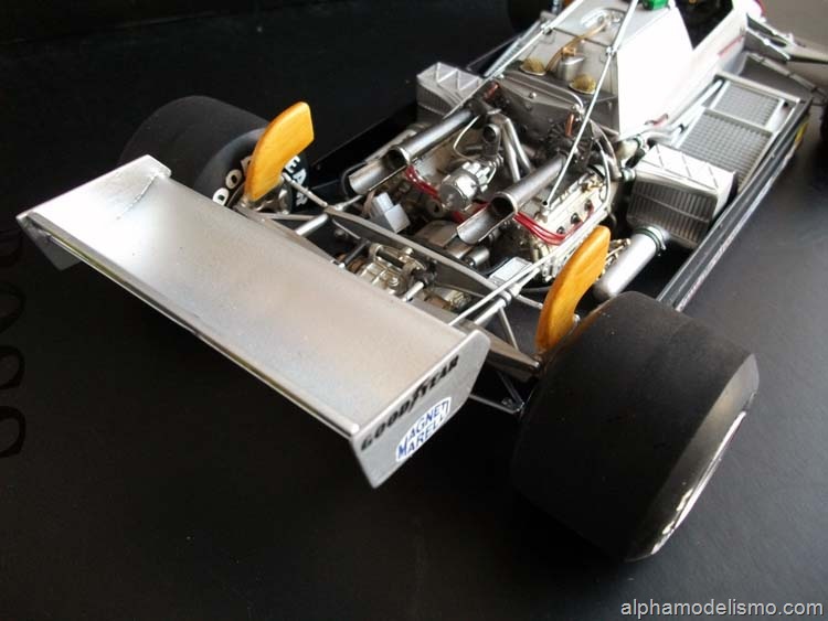 [Ferrari 126c-3[2].jpg]