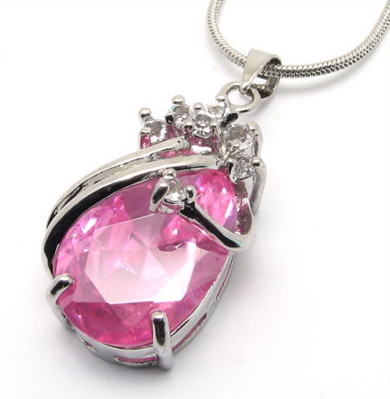 heart-of-Ocean-Necklace-10003699.jpg