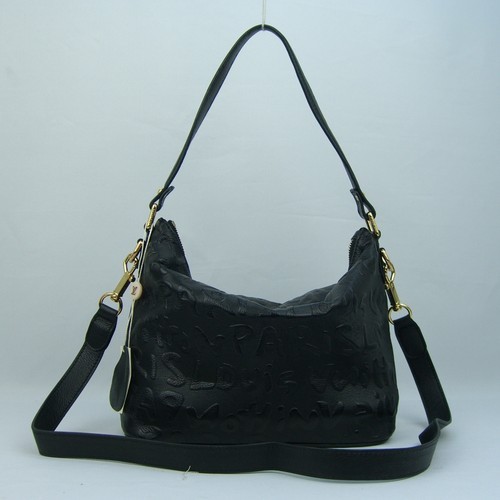 lv-black-m95821-1.jpg