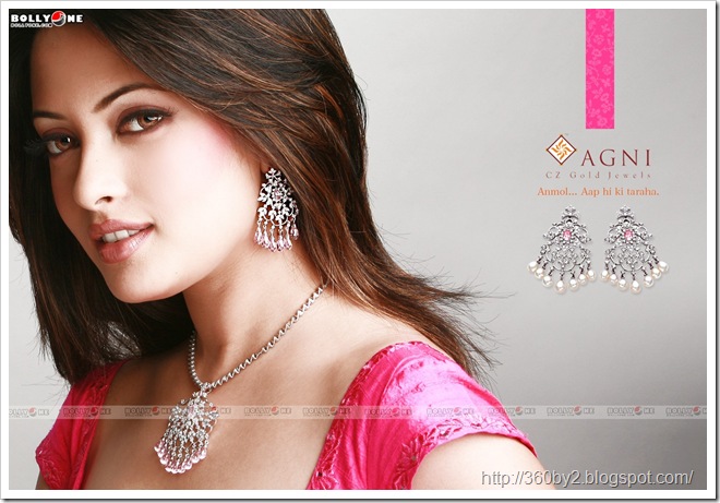 Riya Sen - the seductress HQ Agni Jewels Pictures
